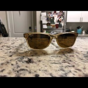 Brown Ray-Bans